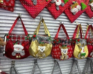 Festive Christmas Gift Bag - 12 pieces - 5 design mix