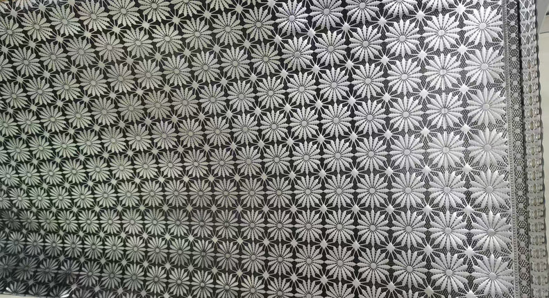 Table Cloth - 1.37 x 20 m